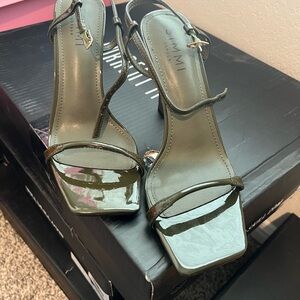 SIMMI London Olive Patent Strappy Block Heel Sandals